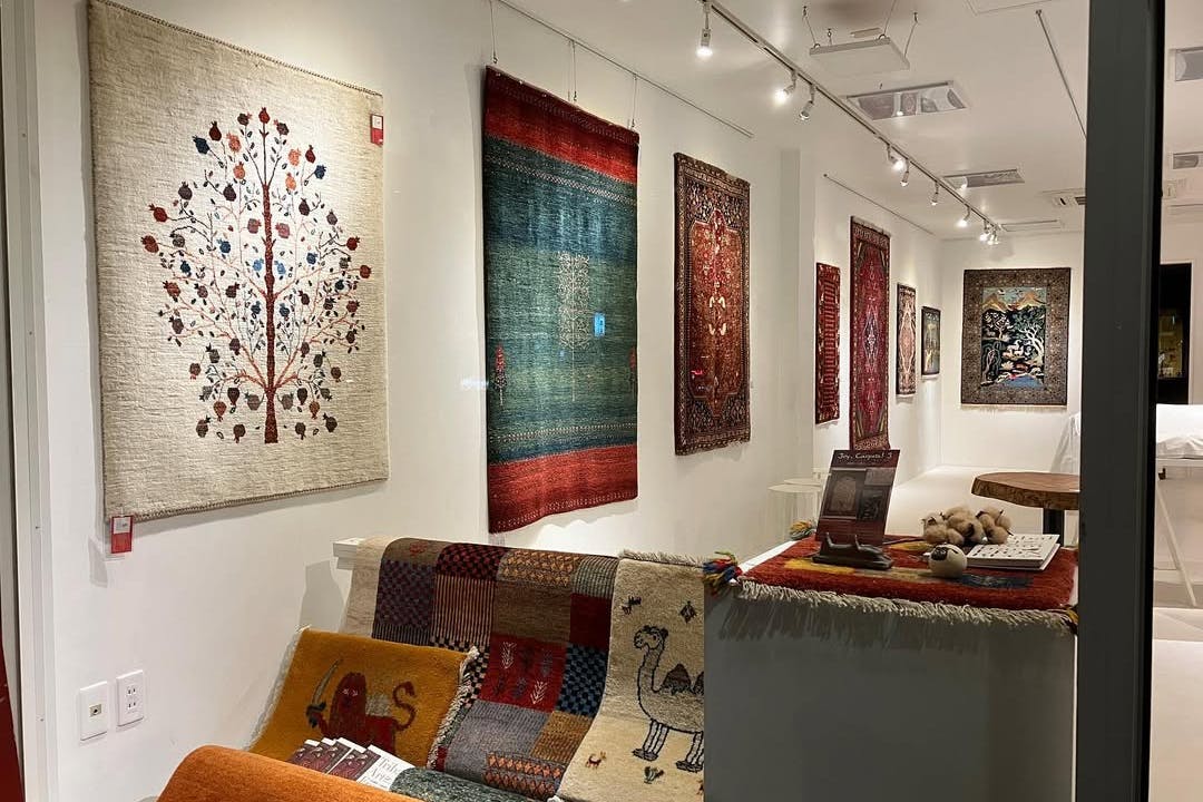 【赤坂駅4分】展示会やポップアップストアに最適な白を基調とした視認性抜群の路面スペース