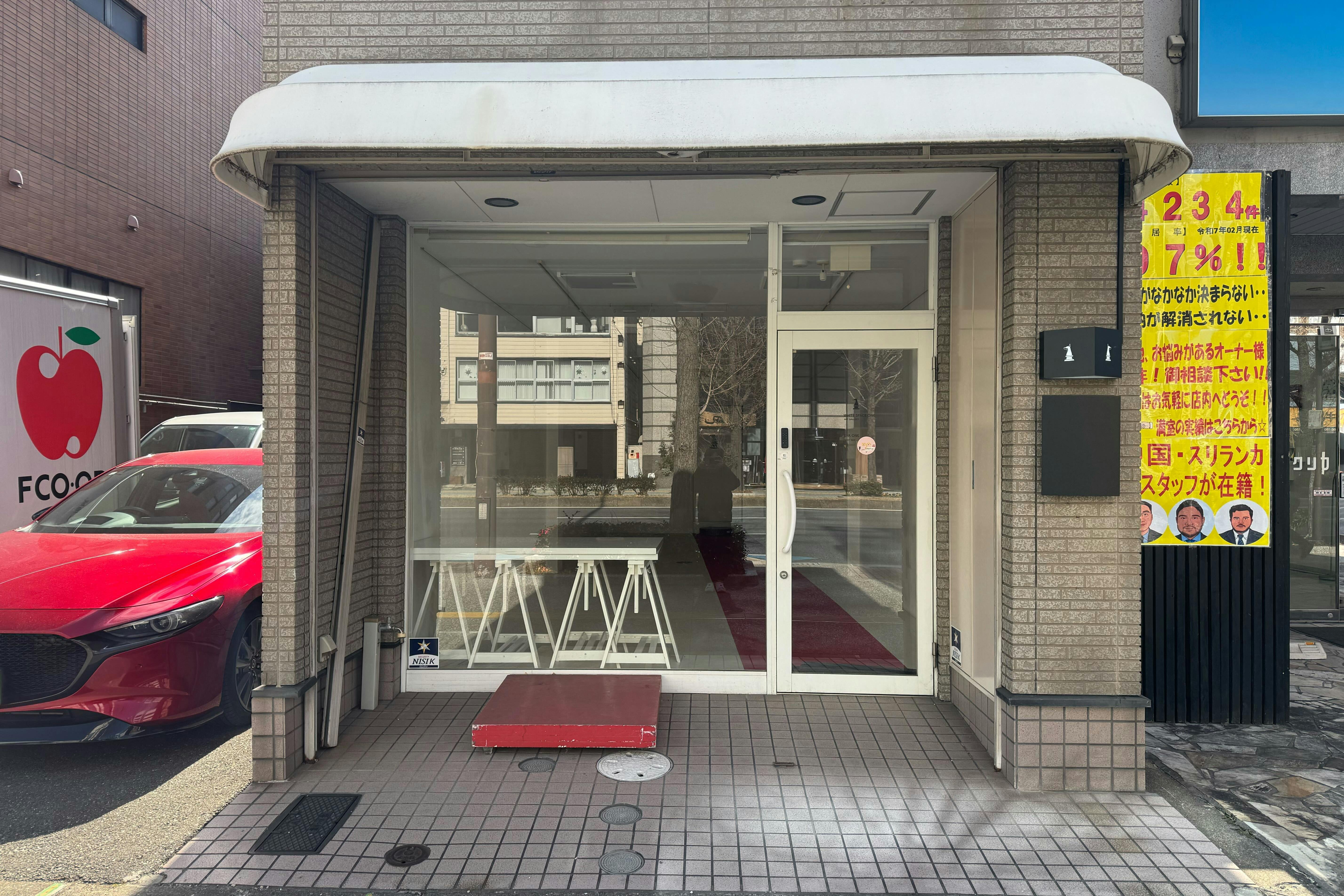 【赤坂駅4分】展示会やポップアップストアに最適な白を基調とした視認性抜群の路面スペース