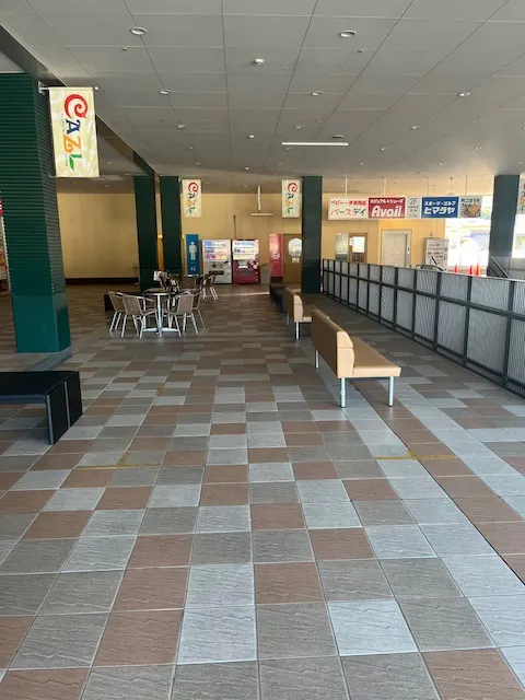 【フレスタモール カジル岩国】プロモーションに最適な2階しまむら前スペース