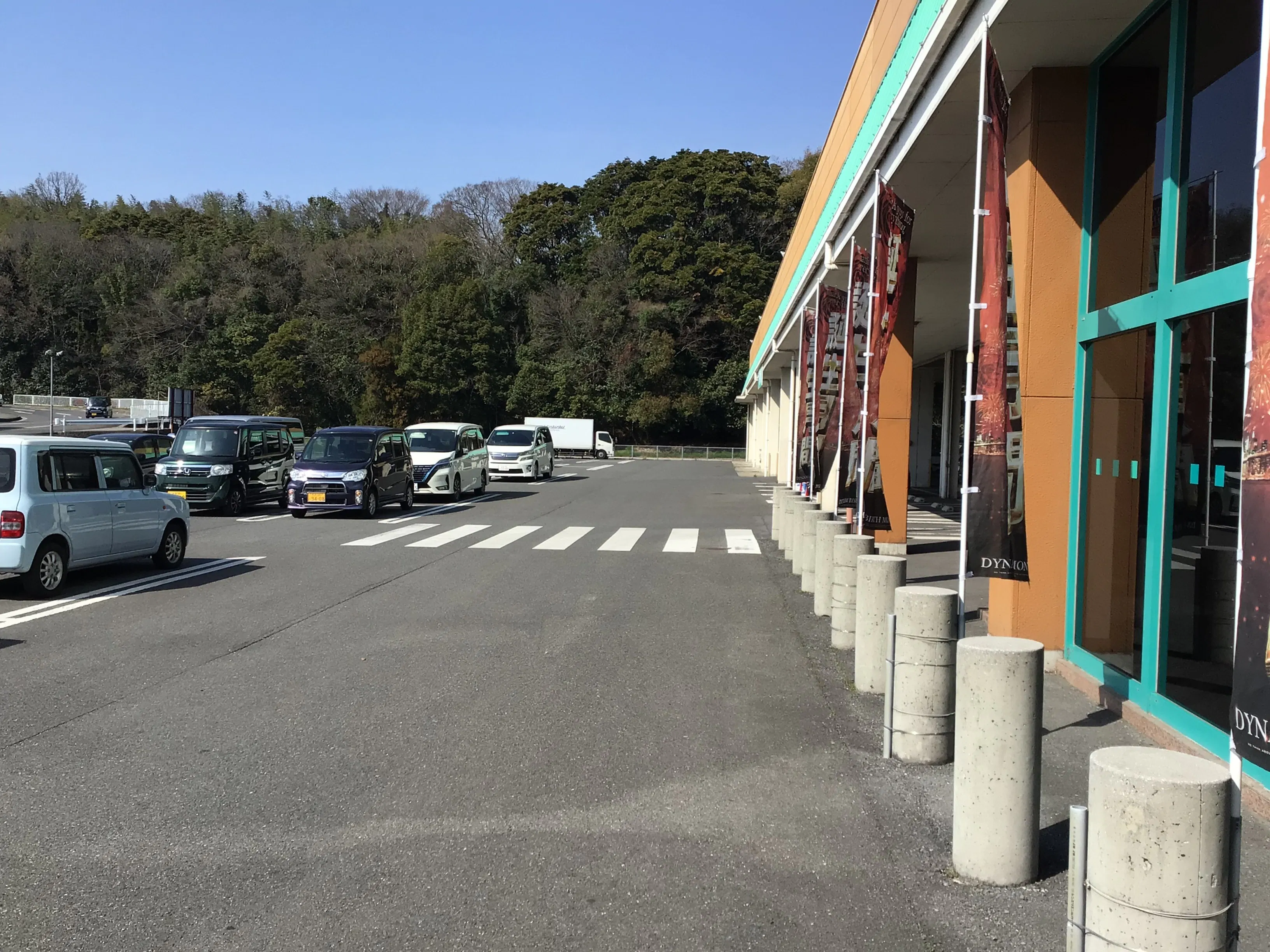 【ダイナム三光店】キッチンカー出店やプロモーションイベントに最適なアミューズメント施設のイベントスペース