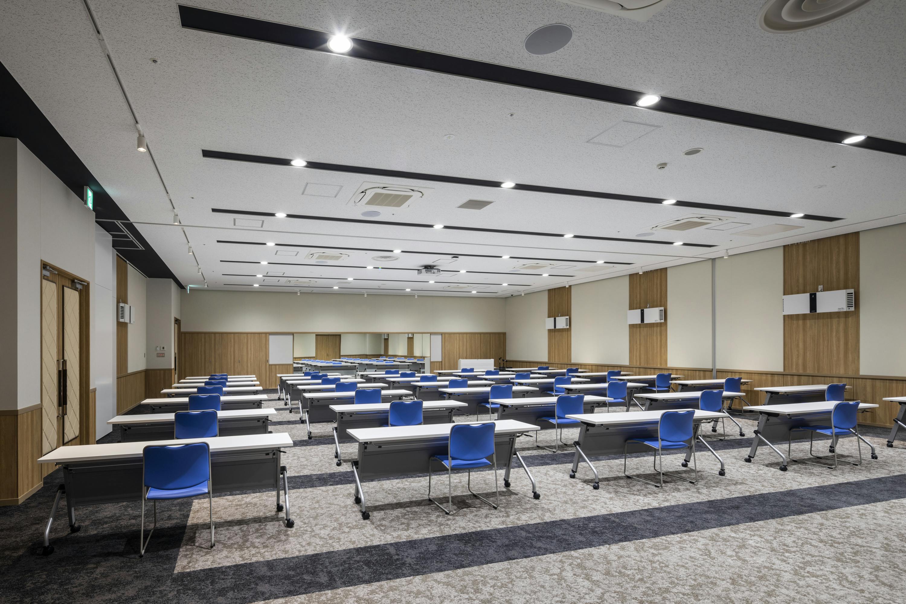 【イオンモール Nagoya Noritake Garden】イオンホールBの画像