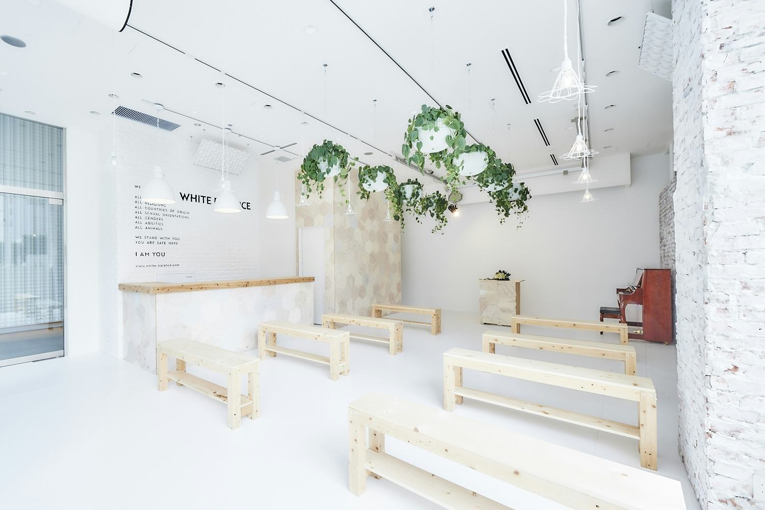 【渋谷駅6分】展示会や撮影に最適な白を基調としたモダンナチュラルな路面スペース