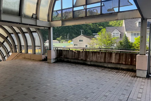 【コムズ安佐パーク】プロモーションイベント、物販に利用可能な正面入り口エントランスの半屋外スペース