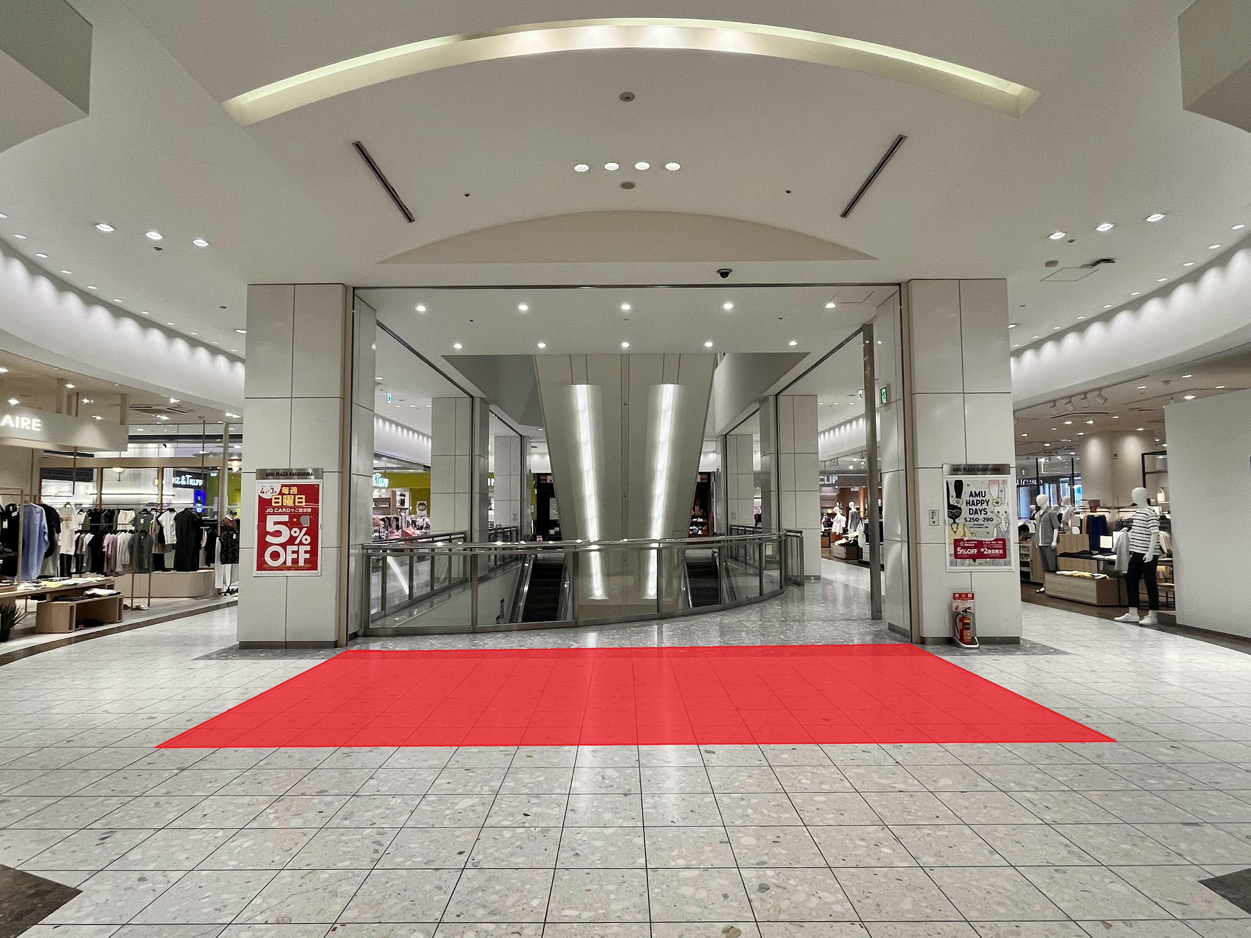 【アミュプラザ鹿児島】ファッション関係の雑貨や、アパレル商品の物販催事に適したコンパクトなイベントスペース（1F郵便局側エスカレーター近く）の画像