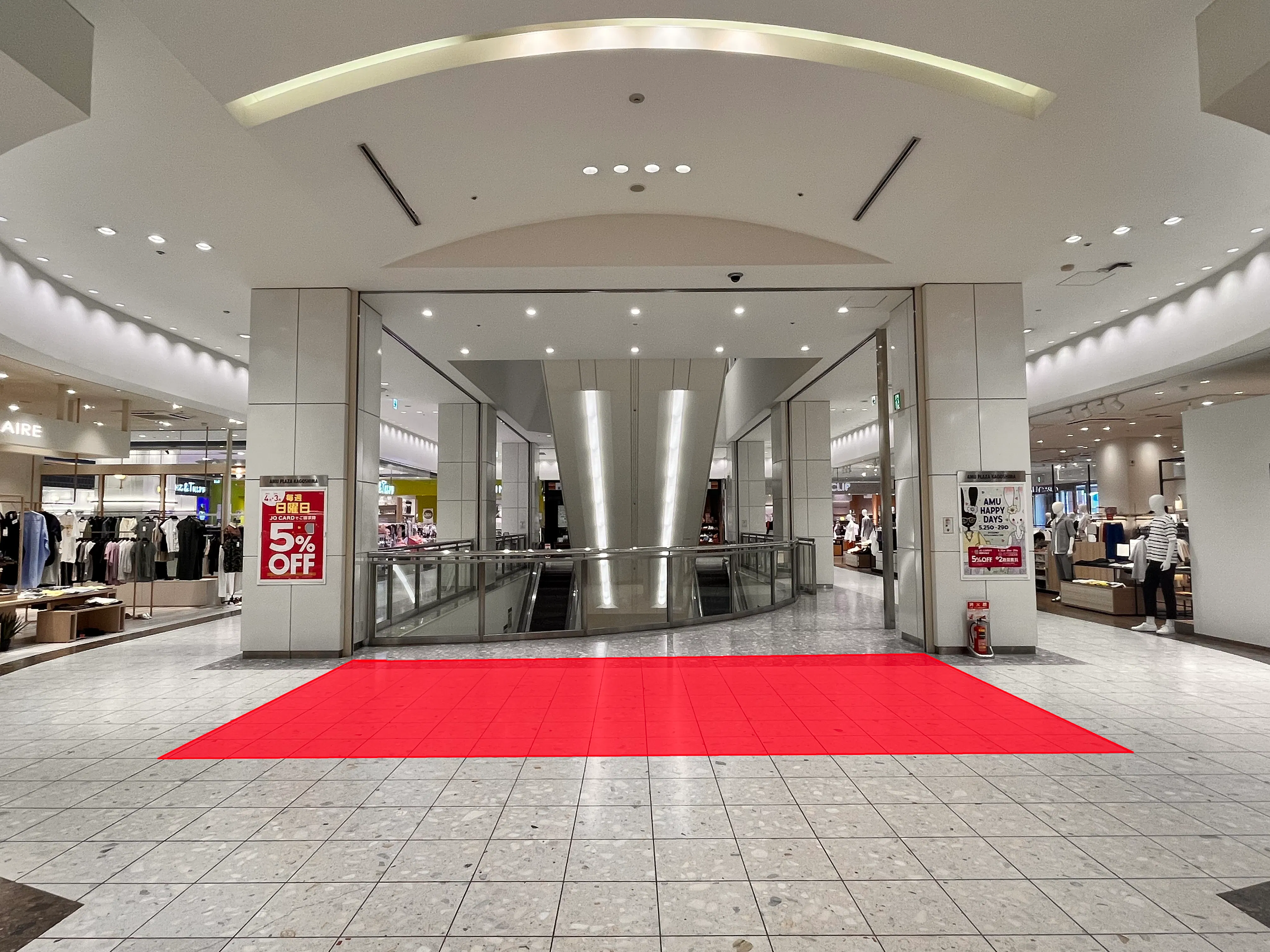 【アミュプラザ鹿児島】ファッション関係の雑貨や、アパレル商品の物販催事に適したコンパクトなイベントスペース（1F郵便局側エスカレーター近く）の画像