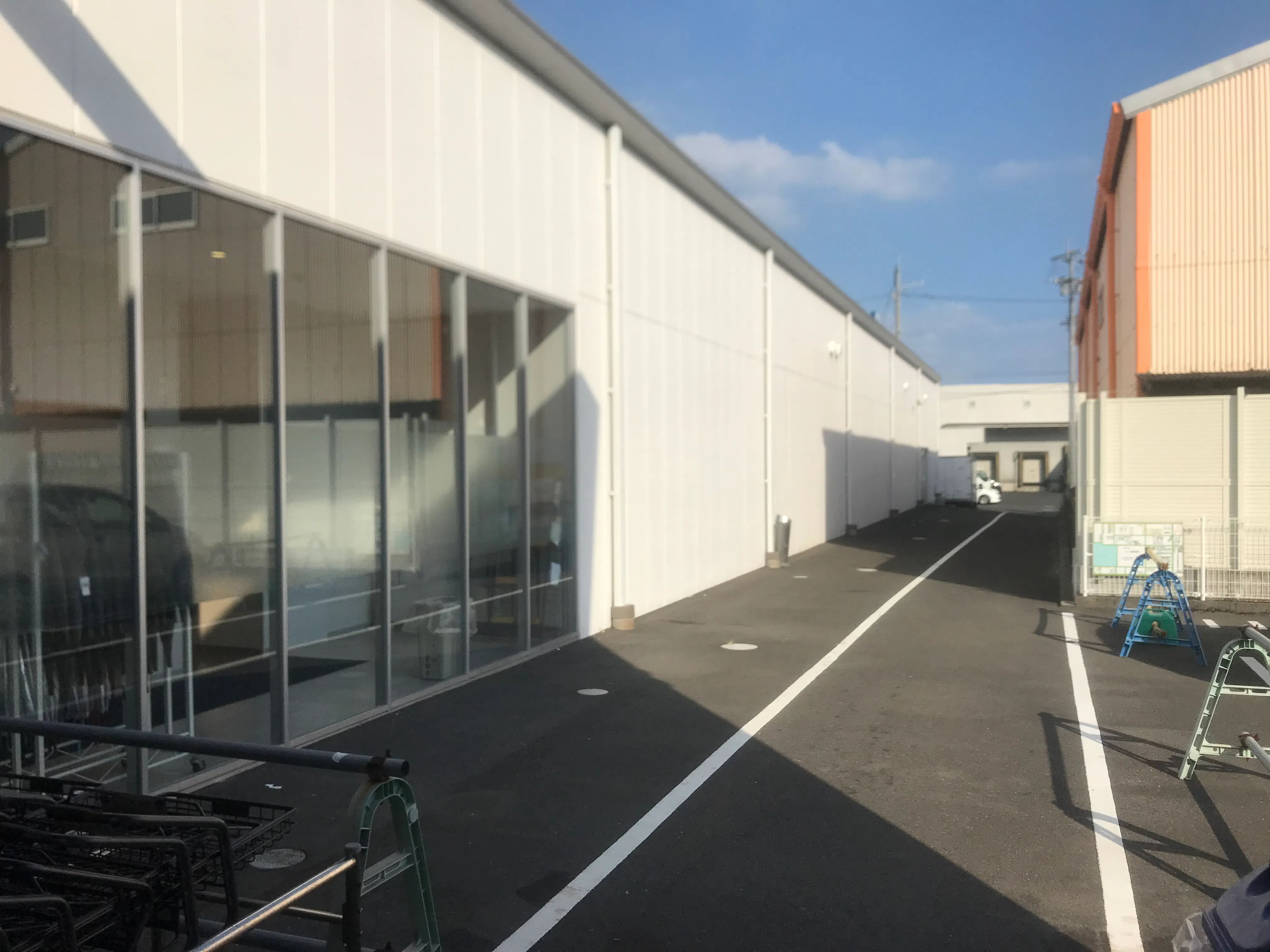【スーパーセンタートライアル東開店】キッチンカー(調理営業)出店限定/屋外スペース