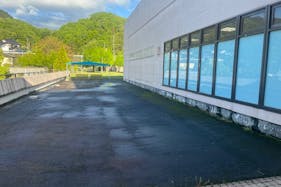 【コムズ安佐パーク】プロモーションイベント、物販に利用可能な正面入り口エントランスの屋外スペース