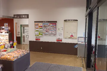 【マックスバリュ盛岡中屋敷店】デリカ側入り口 販促プロモーションに最適なスーパー店内催事イベントスペース