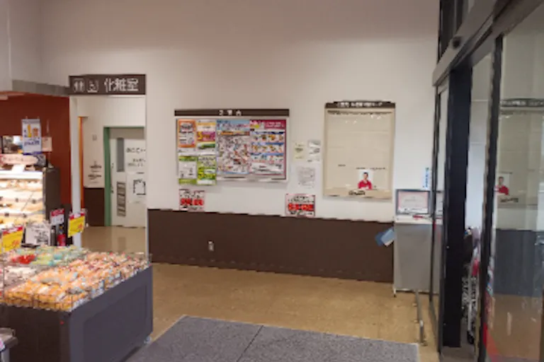 【マックスバリュ盛岡中屋敷店】デリカ側入り口 販促プロモーションに最適なスーパー店内催事イベントスペースの画像3