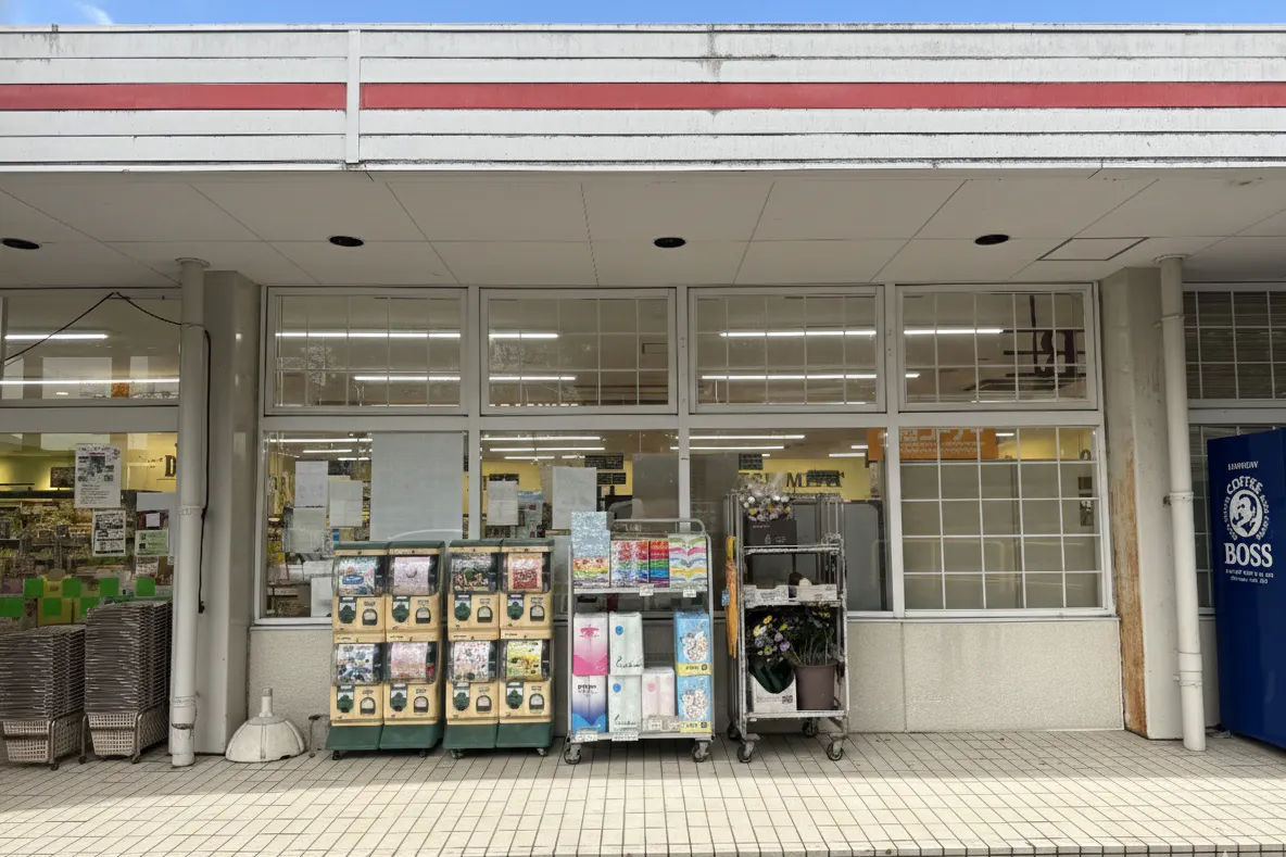 【Aコープみどり店】食物販や販促イベントに最適な屋外軒下スペース