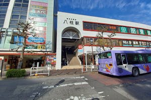 【八柱駅】(改札外)食物販やポップアップストアに最適な人の流動が多い改札前コンコース