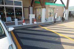 【ダイナム福井丸岡店】キッチンカーや各種プロモーションに最適なアミューズメント施設のイベントスペース(めん六や前)