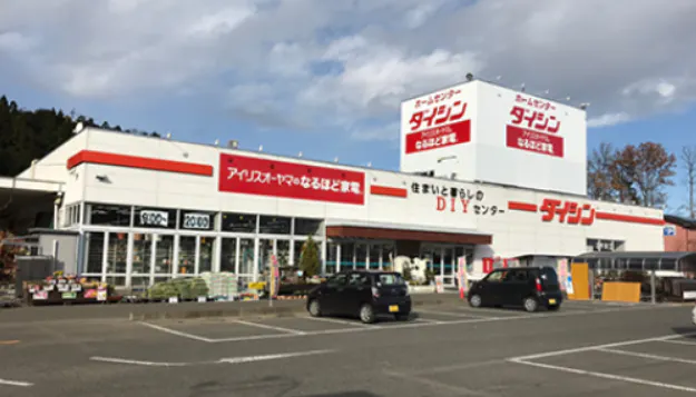 【ダイシン船岡店】出入口付近(レジ脇) プロモーションや物販に最適なホームセンター内階段前の催事イベントスペース