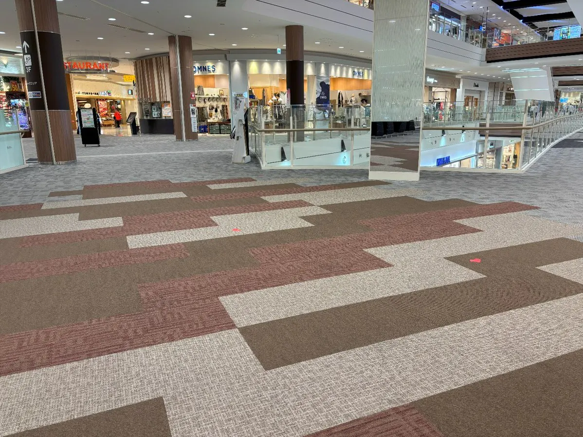 【イオンモール福津】2階 センターブリッジB(ABCマートスポーツ前)