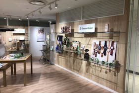 【町田モディ】2階 カレンダリウムD07【食物販・物販】木目調のオシャレなスペース、雑貨・アパレルにおすすめ