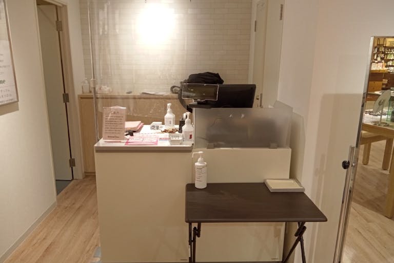 【町田モディ】2階 カレンダリウムD07【食物販・物販】木目調のオシャレなスペース、雑貨・アパレルにおすすめの画像14