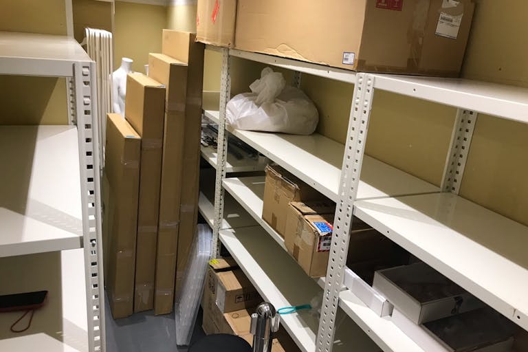 【町田モディ】2階 カレンダリウムD07【食物販・物販】木目調のオシャレなスペース、雑貨・アパレルにおすすめの画像15