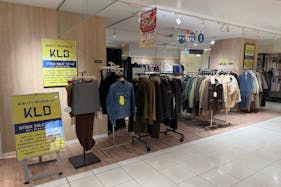 【町田モディ】2階 カレンダリウムD07【食物販・物販】木目調のオシャレなスペース、雑貨・アパレルにおすすめ