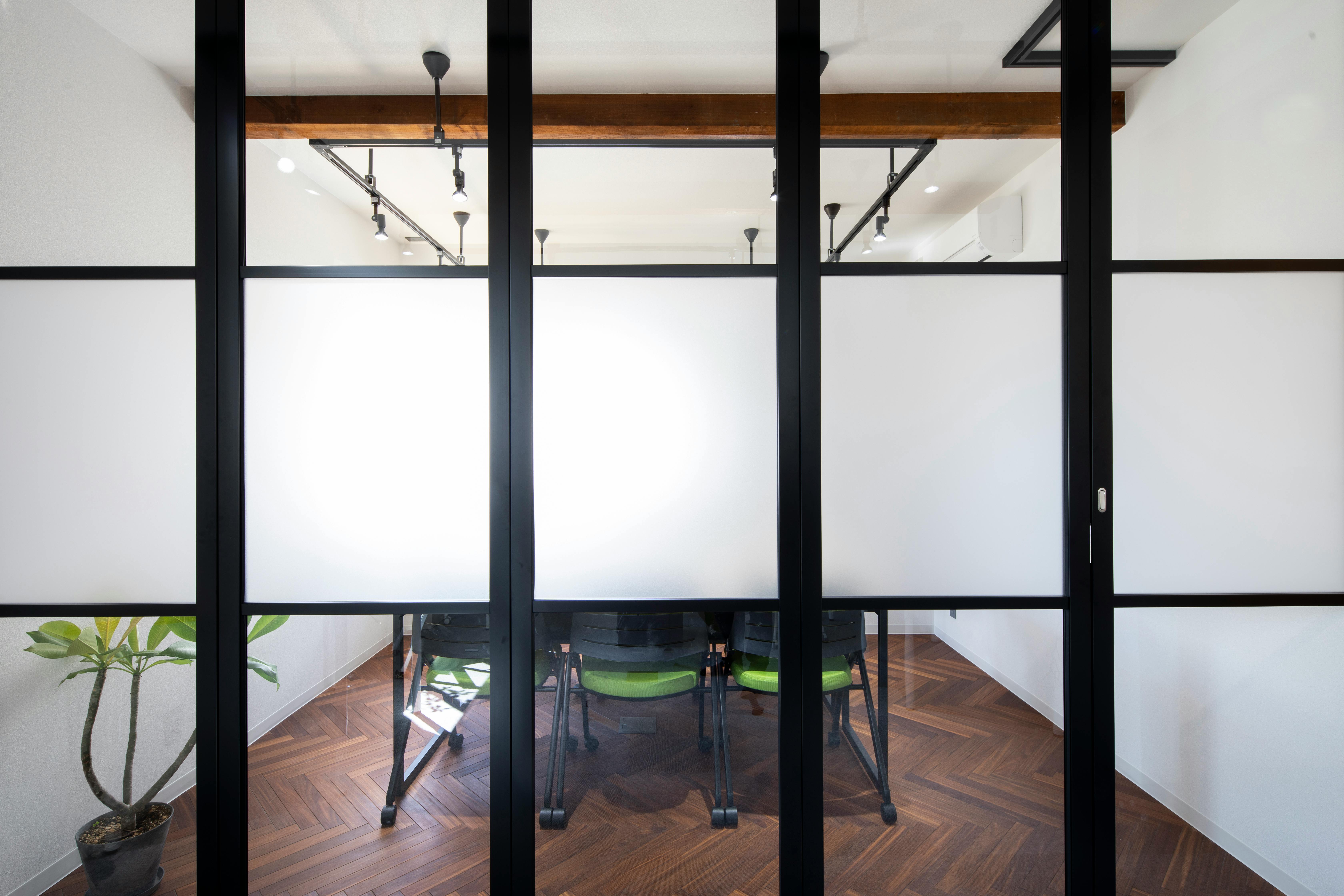 【吉祥寺駅から徒歩7分】ワークショップやセミナーに最適!中道通り商店街の貸し会議室レンタルスペース