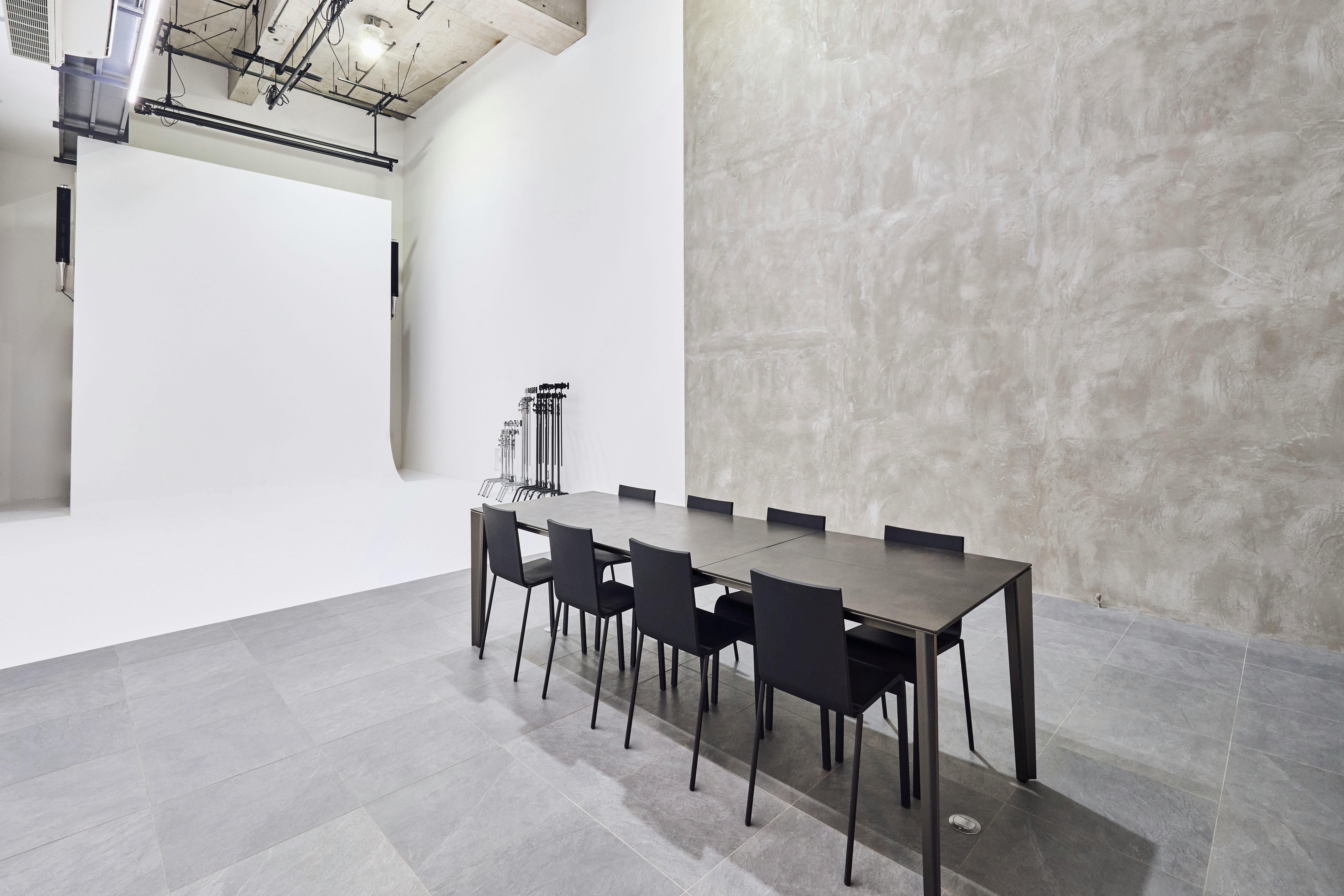 【赤坂駅6分】駅チカでアクセス抜群な展示会などに最適なレンタルスペース