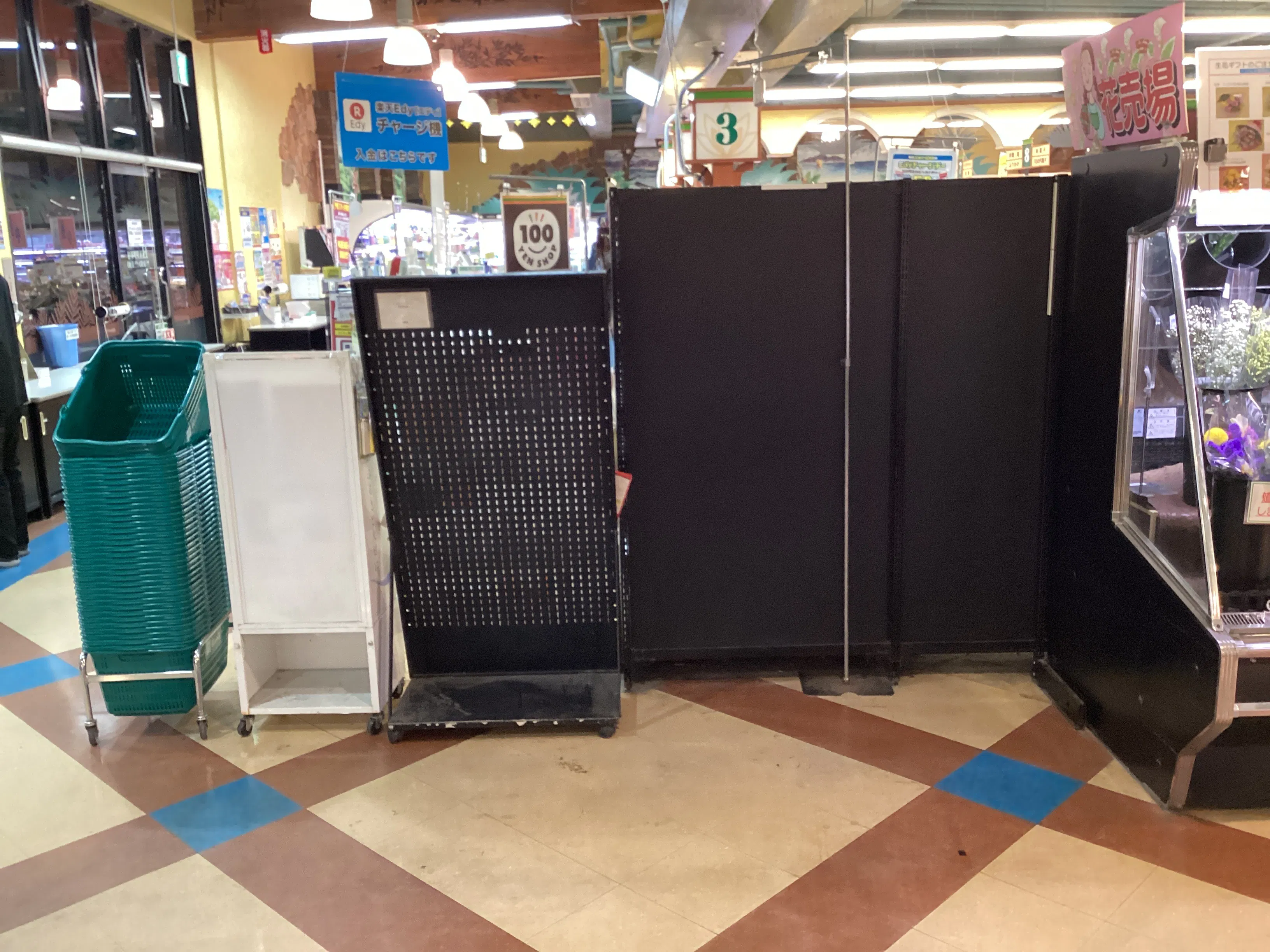 【天満屋ハピーズ山陽店】花売場横（入口入って左前方） 各種プロモーション、会員獲得イベントに最適な屋内催事イベントスペース