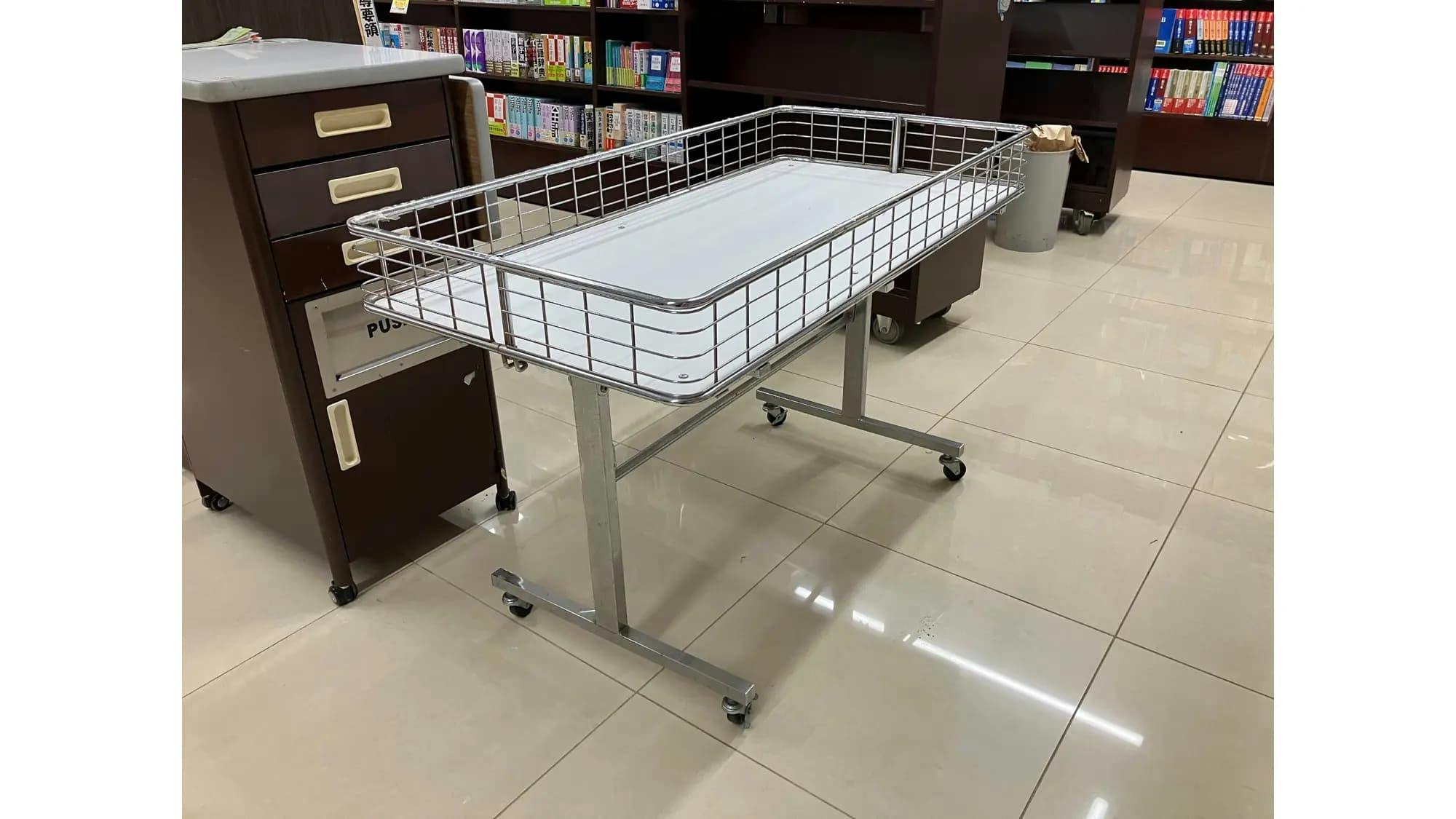 【明屋書店MEGA新下関店】新下関駅から13分！プロモーションや物販に最適な書店エントランスの催事スペース