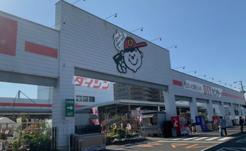 【ダイシン幸町店】店内入口軒下　プロモーションや物販に最適な店内入口軒下の催事イベントスペース