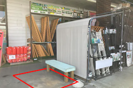 【ダイシン幸町店】店内入口軒下 プロモーションや物販に最適な店内入口軒下の催事イベントスペース