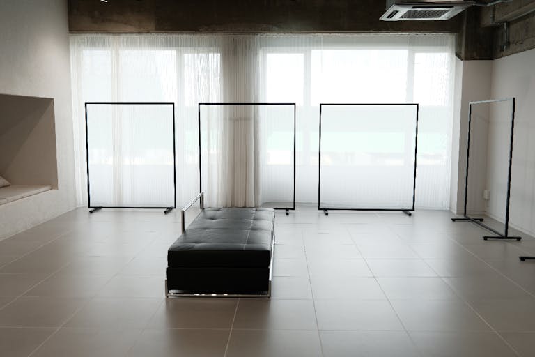 【栄駅10分】ポップアップストアや展示会に最適なグレーを基調とした100㎡以上あるレンタルスペースの画像10