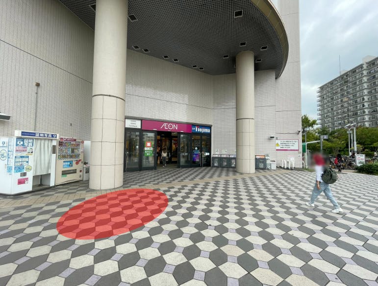 【イオン金沢八景ショッピングセンター】住宅街側にある屋外スペース