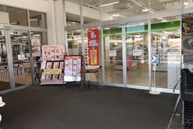 【西友 味岡店】1階出口付近 プロモーション用途や物販、食物販のポップアップストアに最適なスーパー店内催事イベントスペース