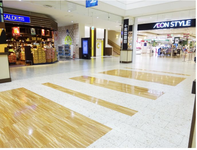 【イオンモール成田】カルディコーヒーファーム前(ブリッジスペースL)の画像