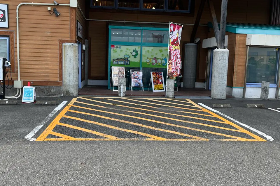 【ダイナム榛原店ゆったり館】キッチンカーや各種プロモーションイベントでの出店に最適なアミューズメント施設のイベントスペース