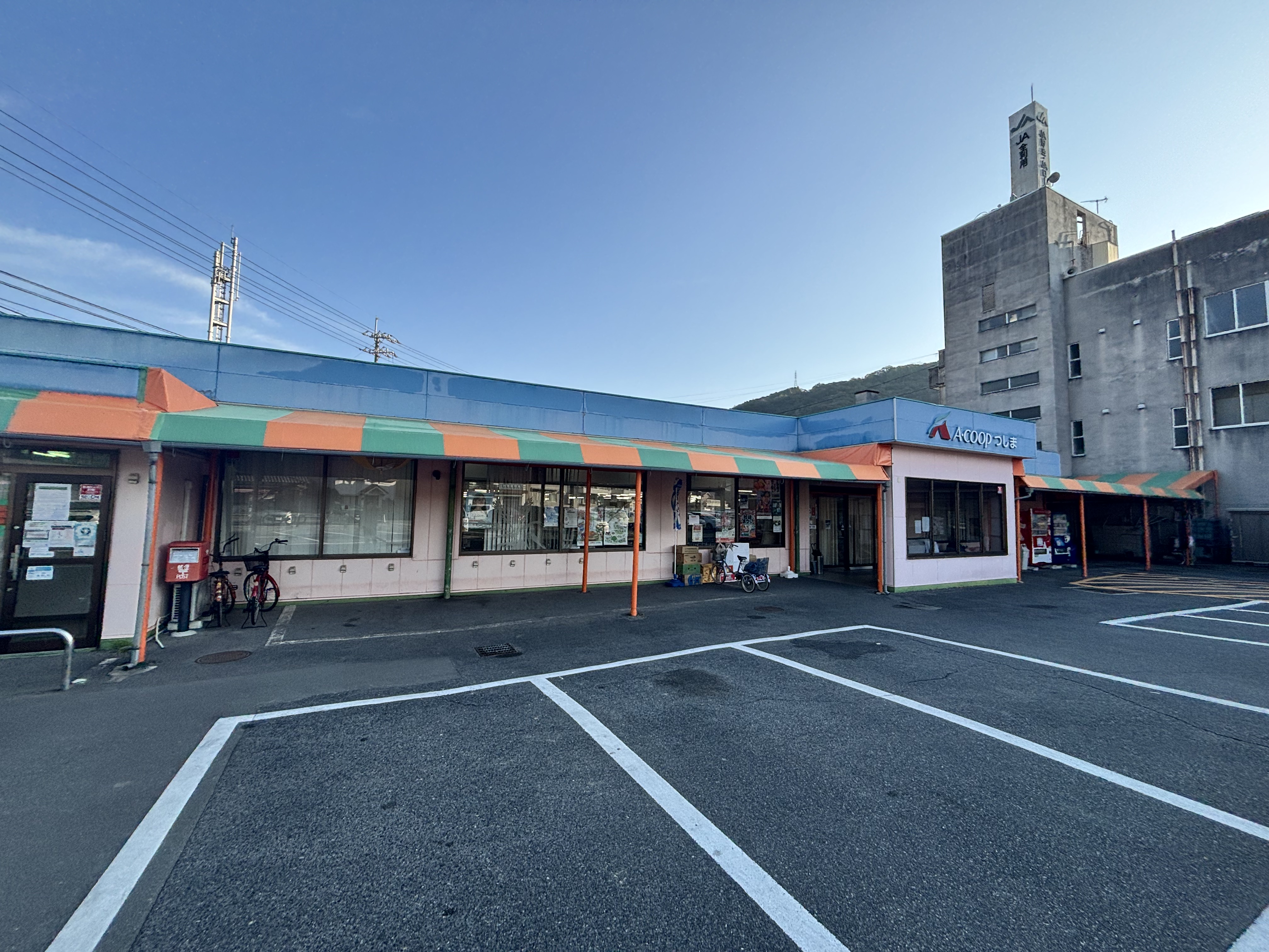 【Aコープつしま店】食物販や販促イベントに最適な入口横の屋外駐車場スペース