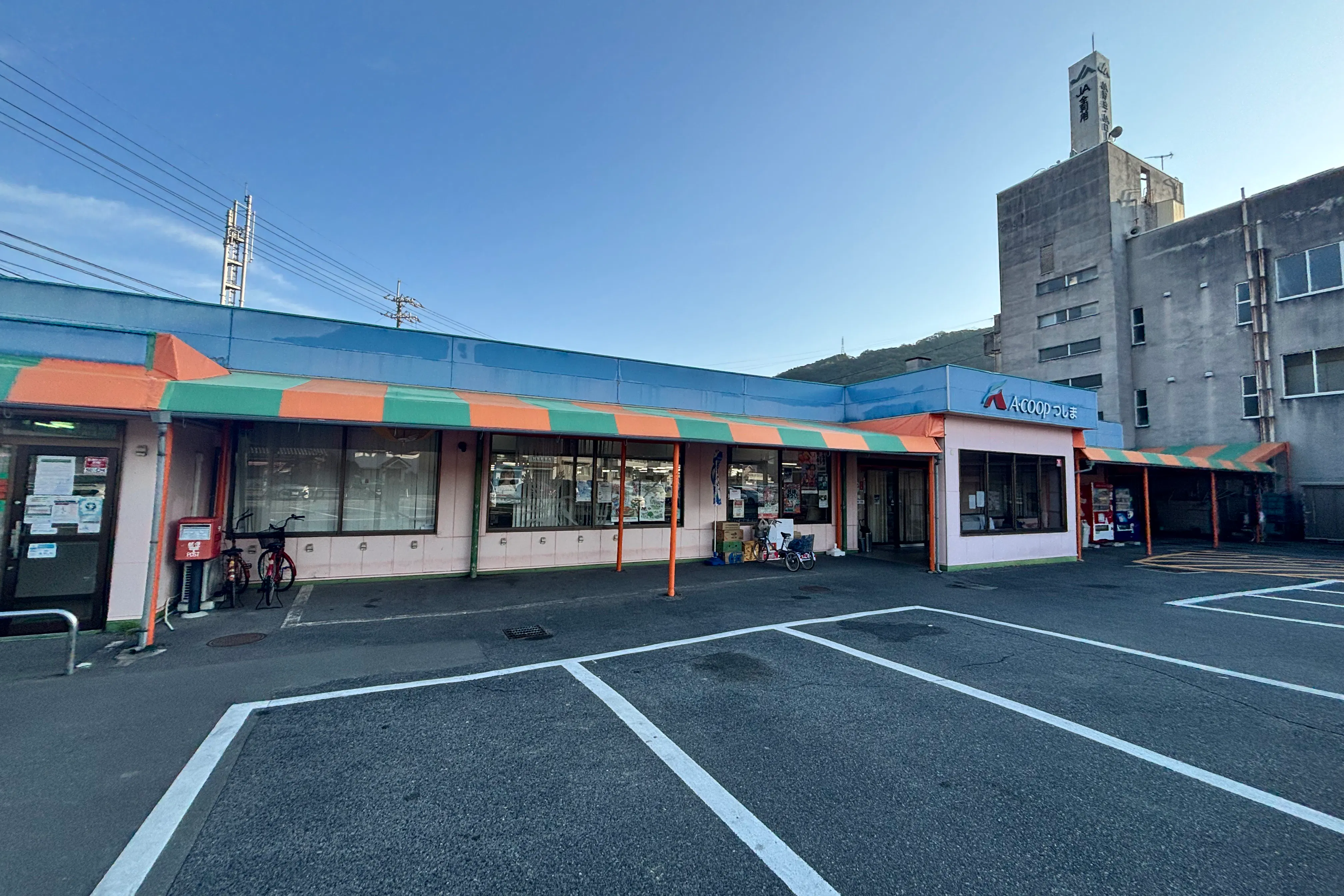 【Aコープつしま店】食物販や販促イベントに最適な入口横の屋外駐車場スペース