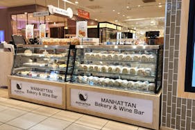 【北千住マルイ】2階 カレンダリウムF09【食物販・物産展】店内入って正面、什器完備の好立地スペース