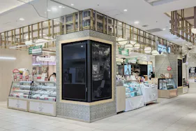 【北千住マルイ】2階 カレンダリウムF09【食物販・物産展】店内入って正面、什器完備の好立地スペース