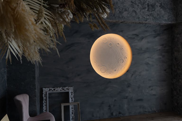 【御茶ノ水駅6分】展示会・ポップアップイベント・撮影に適した満月の背景が印象的なレンタルギャラリースペースの画像7