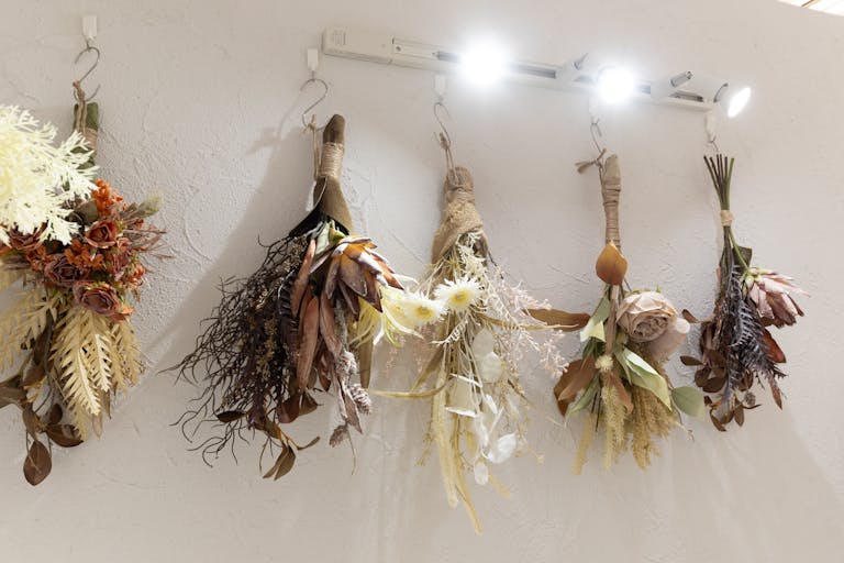 【御茶ノ水駅6分】展示会・ポップアップイベント・撮影に適した満月の背景が印象的なレンタルギャラリースペースの画像15