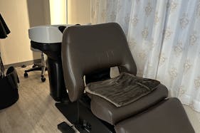 【南阿佐ヶ谷駅5分】エステ等の美容関連の短期出店や撮影に最適な白基調の可愛らしい内装のプライベートサロン面貸しスペース