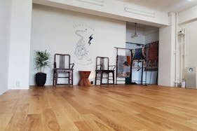 【初台駅5分】ポップアップストアや展示会・撮影に適したアジアンテイストなレンタルスペース