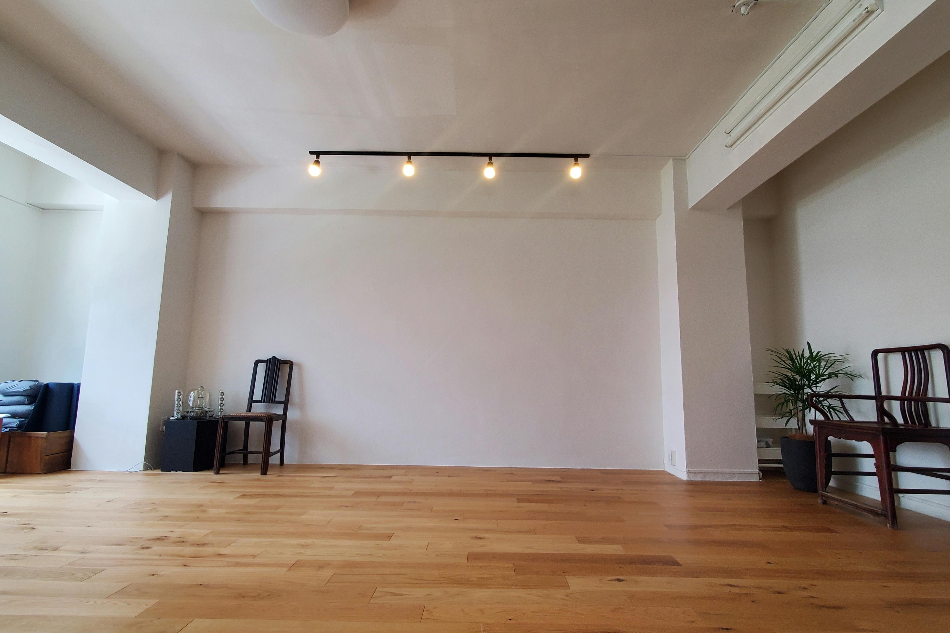 【初台駅5分】ポップアップストアや展示会・撮影に適したアジアンテイストなレンタルスペース