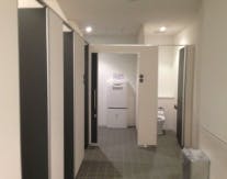 【イオンモール名古屋茶屋】モール内広告 化粧室の画像