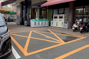 【おおさかパルコープ枚方公園店】物販イベント等に適した店頭入り口横の駐車場スペース