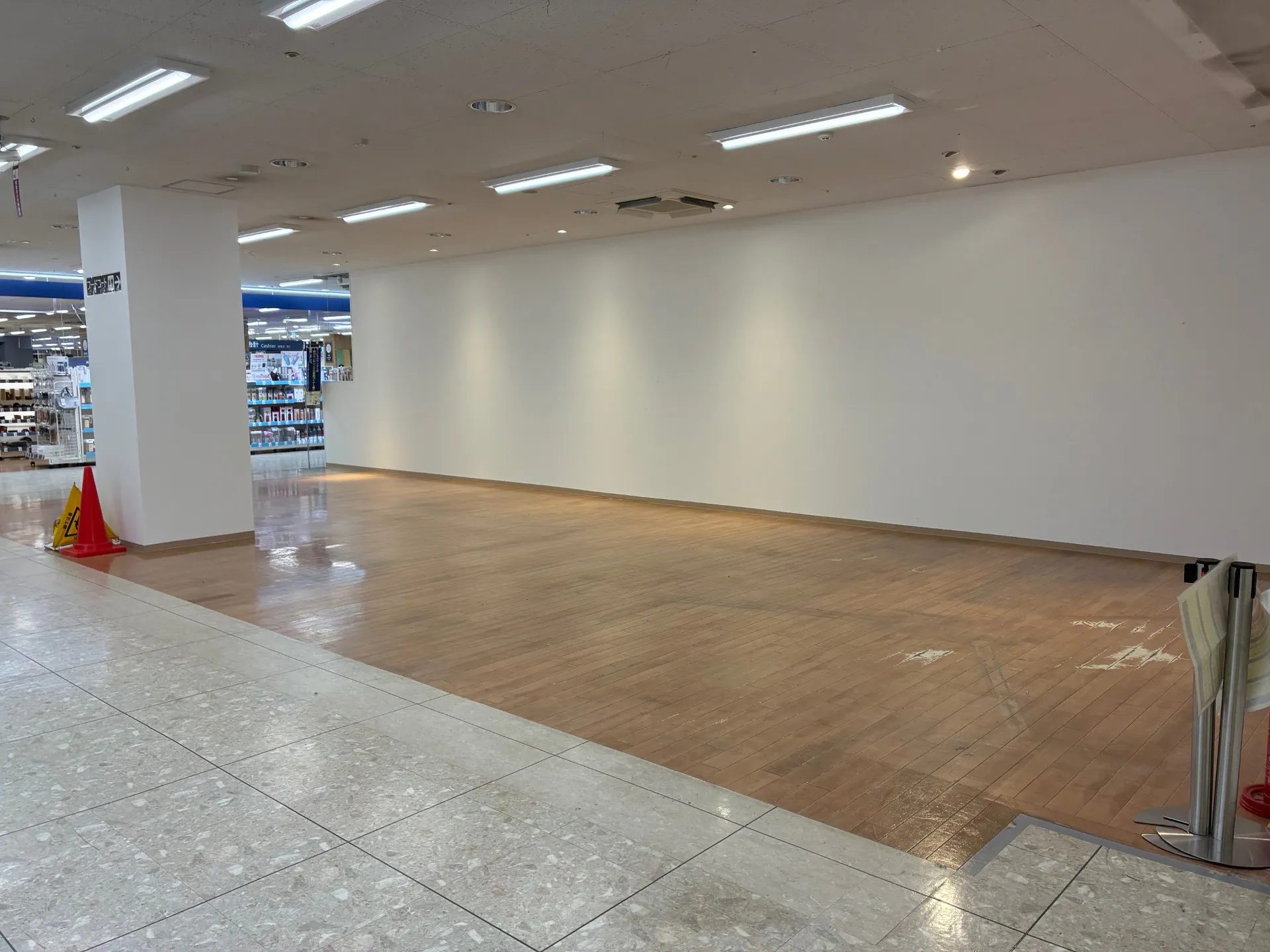 【イオン千歳店】プロポーズ横