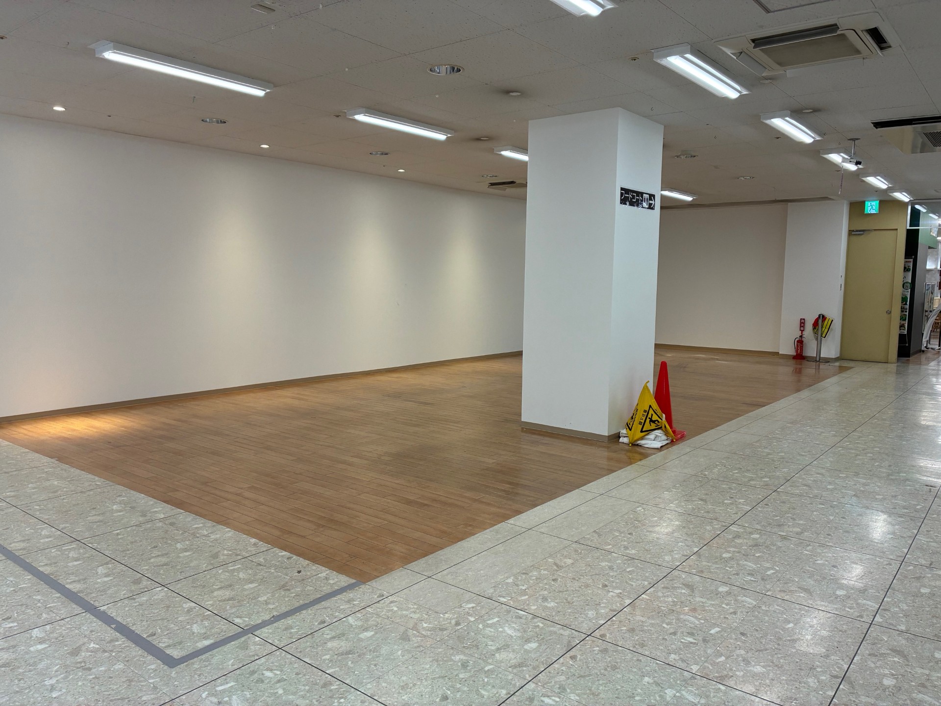 【イオン千歳店】プロポーズ横