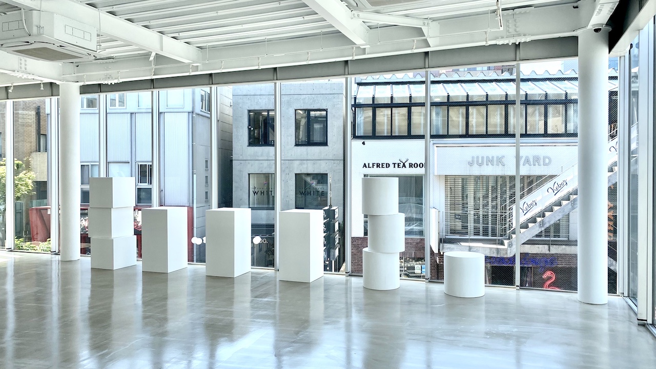 【明治神宮前駅3分】ファッション・アパレル関連のポップアップストアや展示会に適したキャットストリートに浮かぶギャラリースペース【無料貸し出し什器あり】