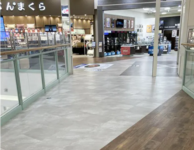 【イオンモール熱田*】2F　南渡デッキ