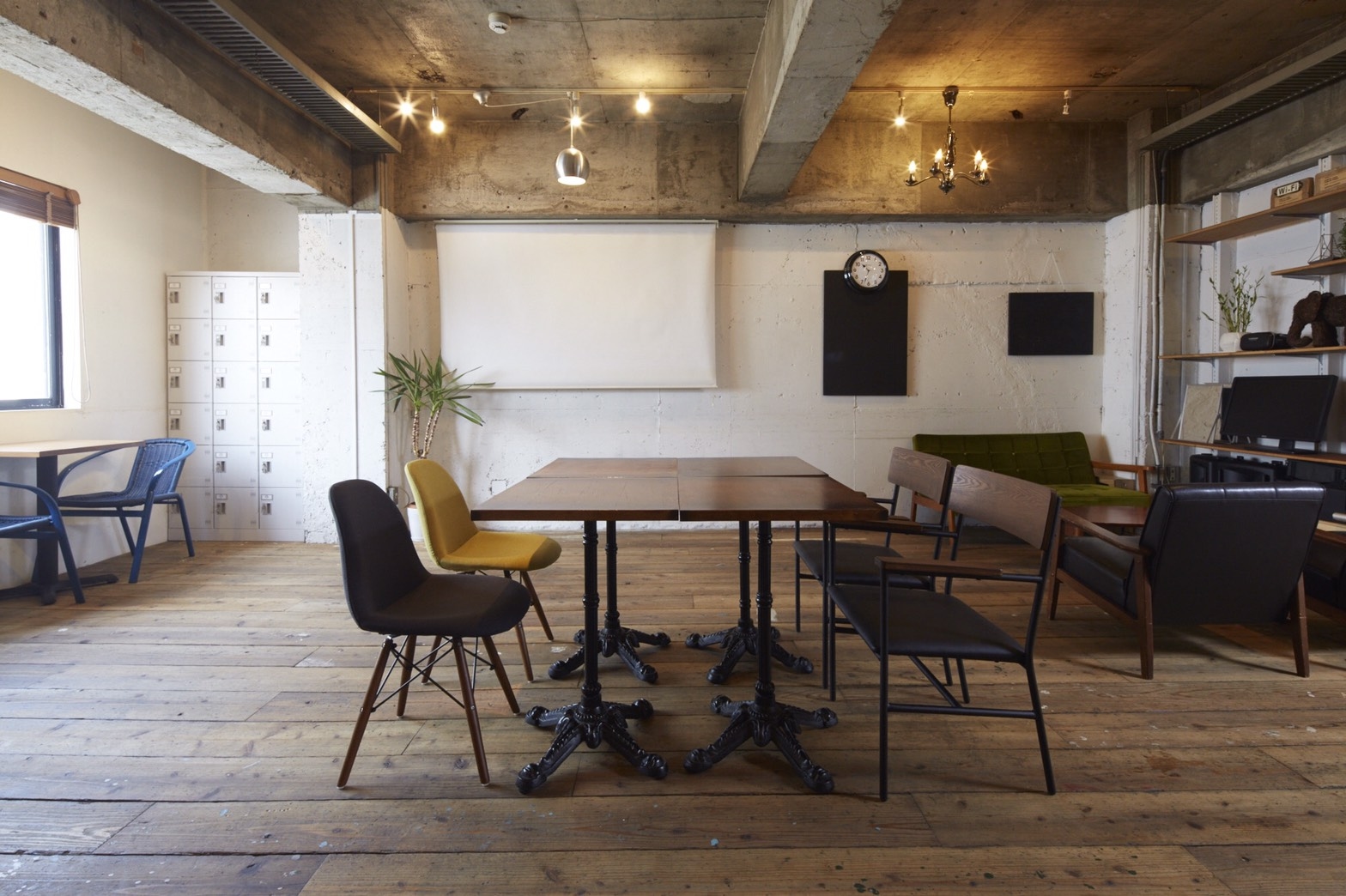 広々としたスペースは40名ほどの収容が可能です。