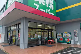 【HIヒロセスーパーコンボ多久店】物販・キッチンカー出店に最適なホームセンターの駐車場スペース